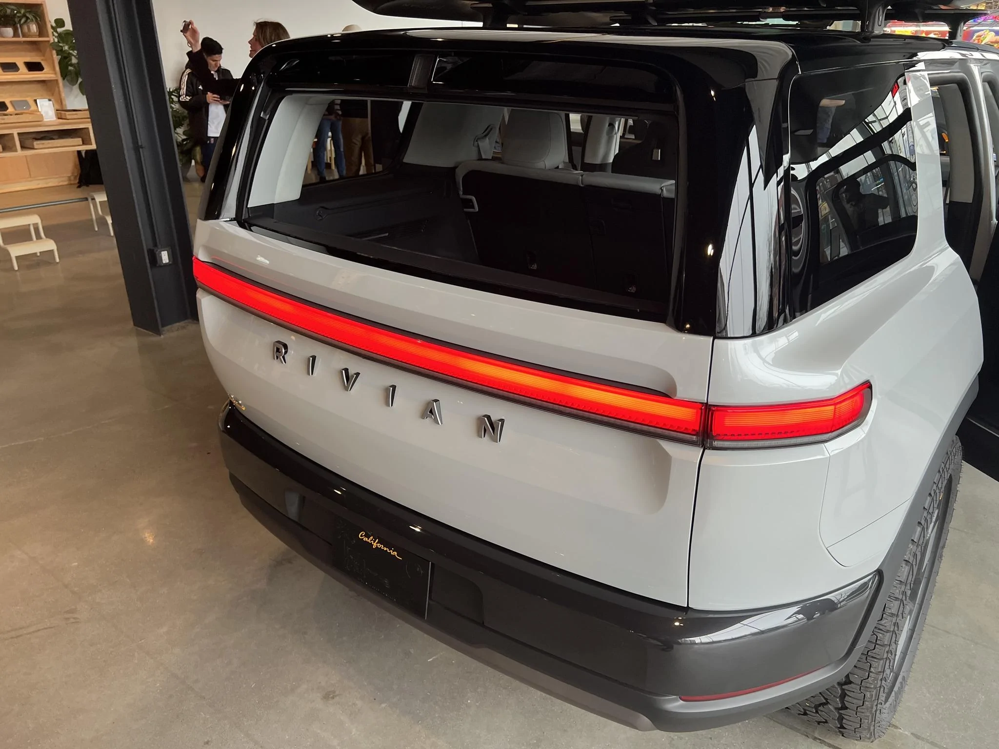 rivian-r2-treehouse-rooftop-tent-8.jpg