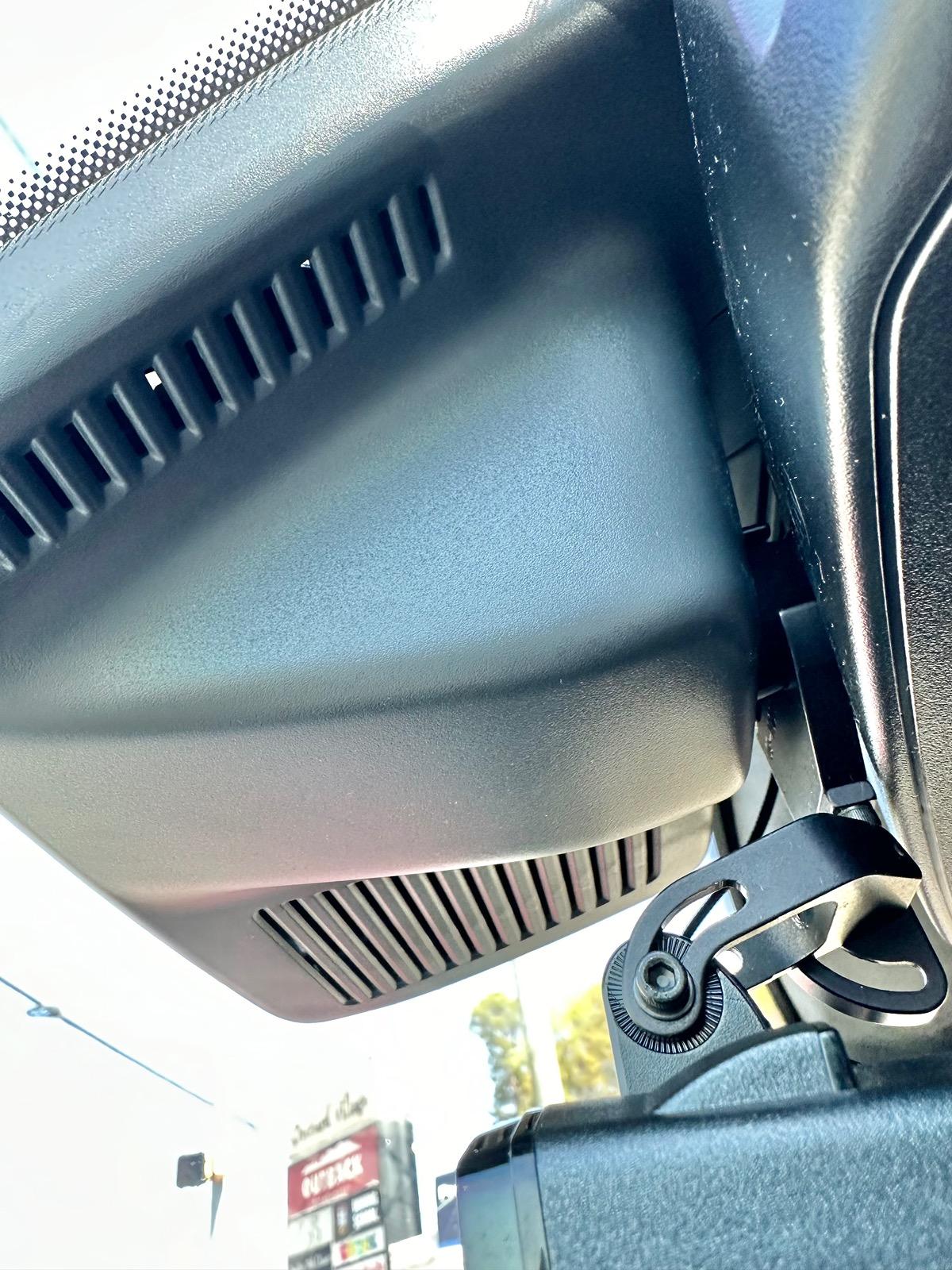 Rivian R1T R1S Blendmount IMG_3406