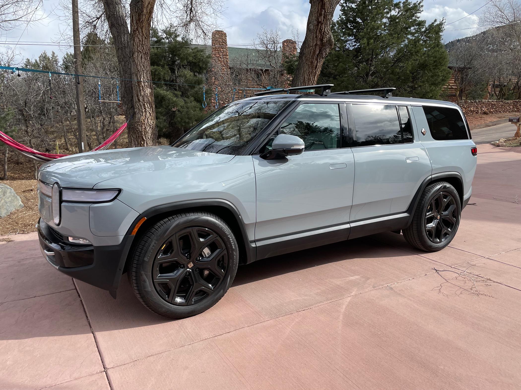 Rivian R1T R1S Experience shopping for an EV9 vs R1S - Update IMG_6789