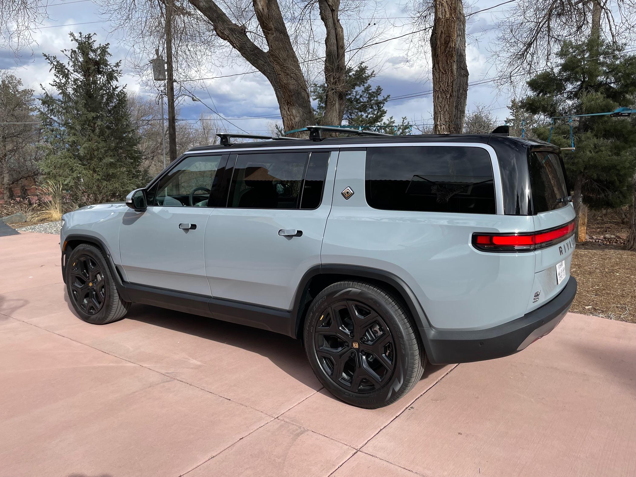 Rivian R1T R1S Experience shopping for an EV9 vs R1S - Update IMG_6790