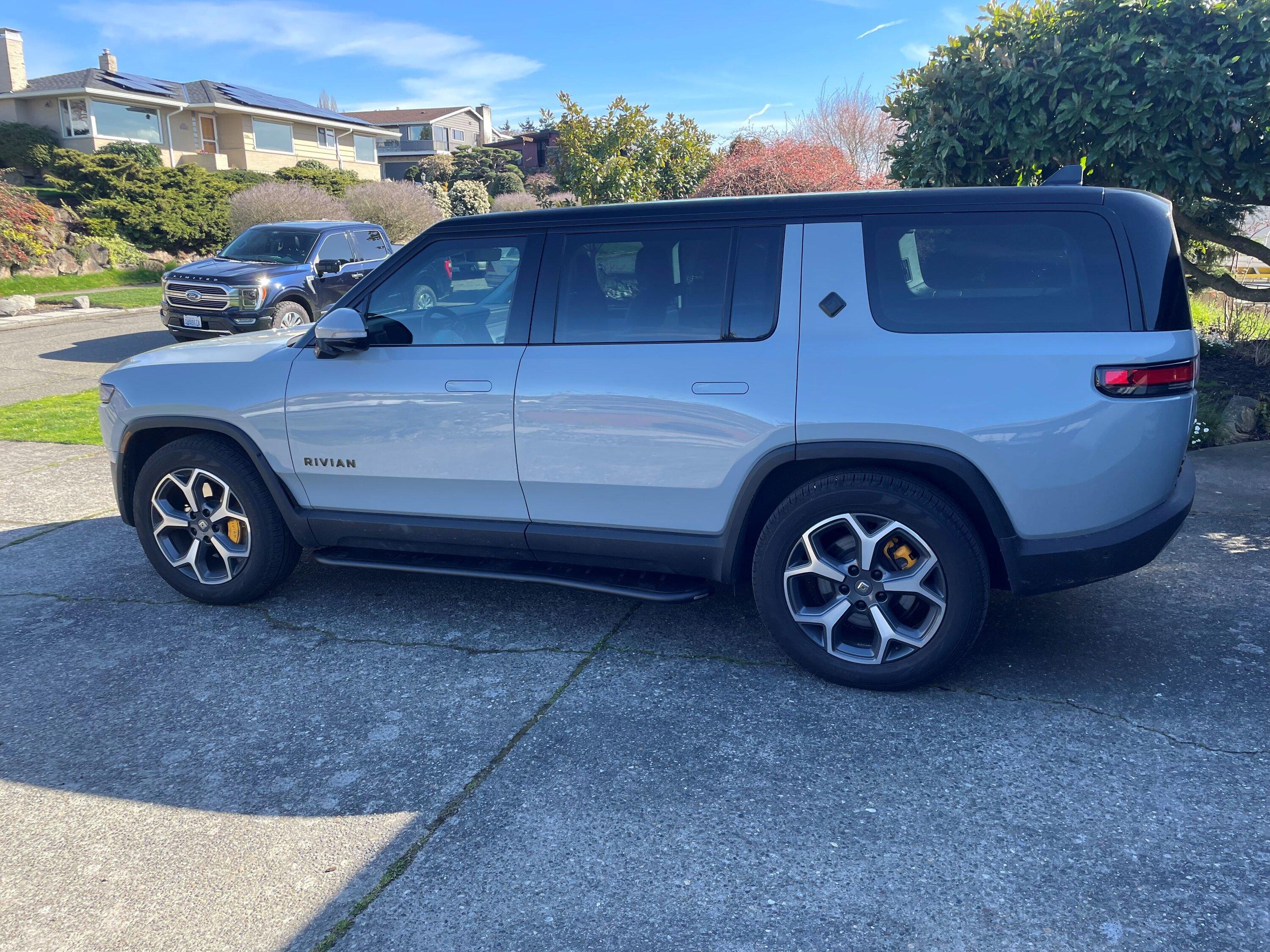 Rivian R1T R1S R1S Megawatt Slider with body panels riv5