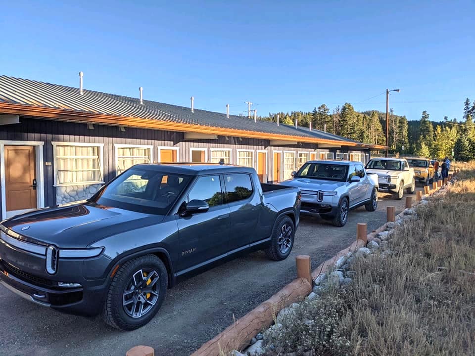Rivian R1T R1S LA SILVER Rivian Photos El Cap Rivian R1T picku