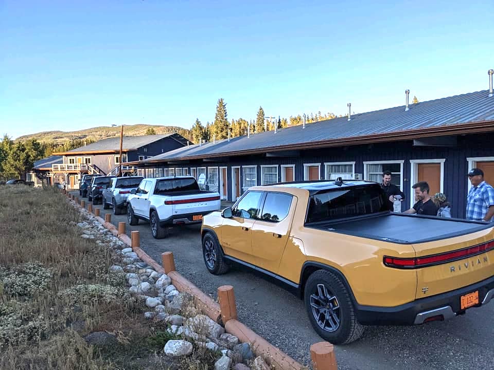 Rivian R1T R1S COMPASS YELLOW R1T Photos Compass Yellow 2022 Rivian R1T