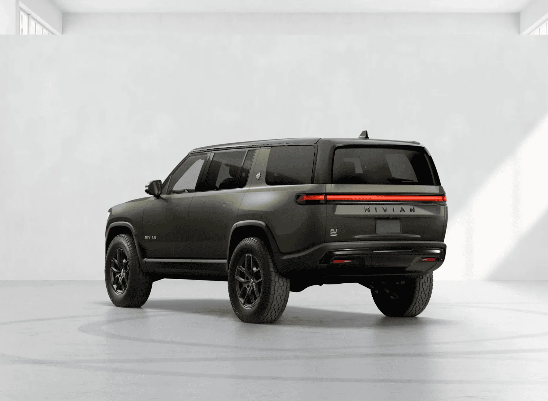Rivian R1T R1S What R1S exterior color have you definitely decided upon? 1632544493413