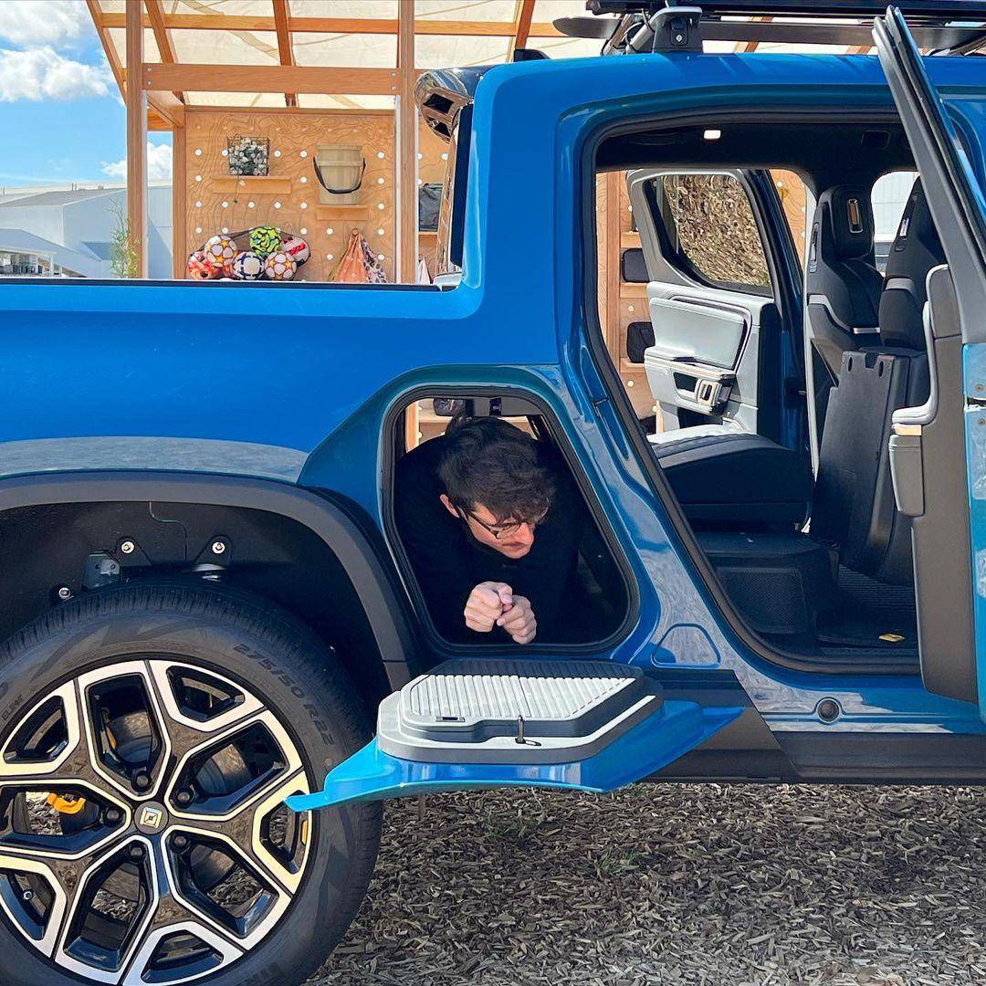 Rivian R1T R1S Rivian First Mile R1T Preview appointment confirmation riv4
