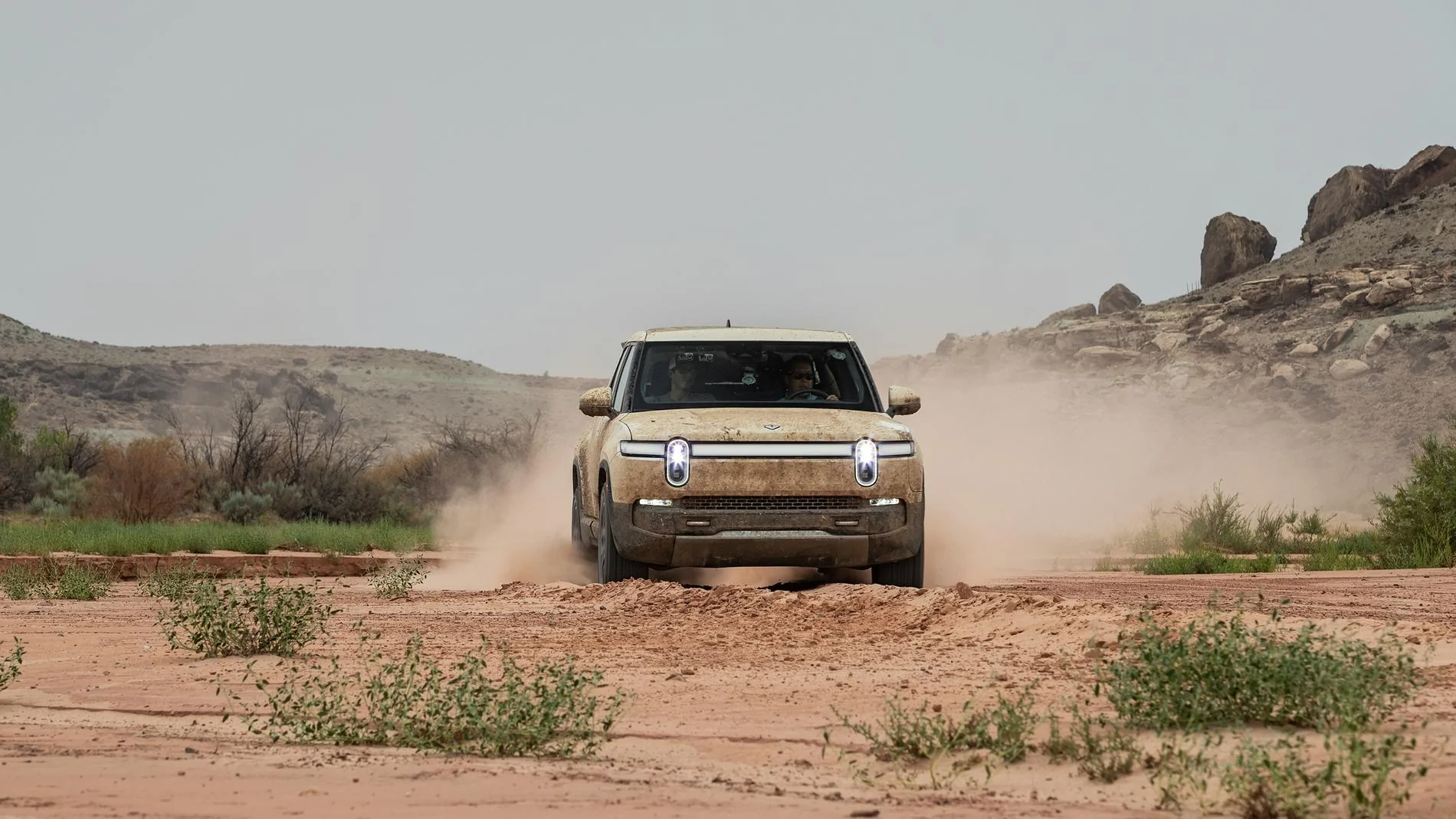 Rivian R1T R1S RJ Scaringe Interview: Behind the Scenes with Rivian’s CEO/Founder/Superman 2022-Rivian-R1T-Leg-4-75