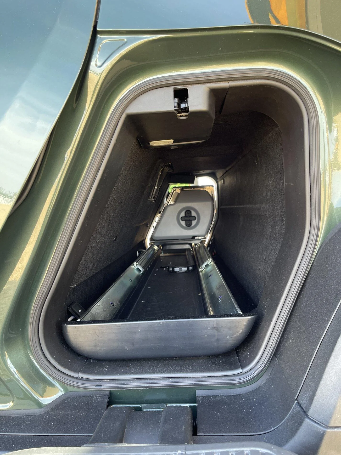 Rivian R1T R1S Real Rivian Photos & Videos C3A9D8C2-D95C-4264-AFE7-DB42B2425F1A