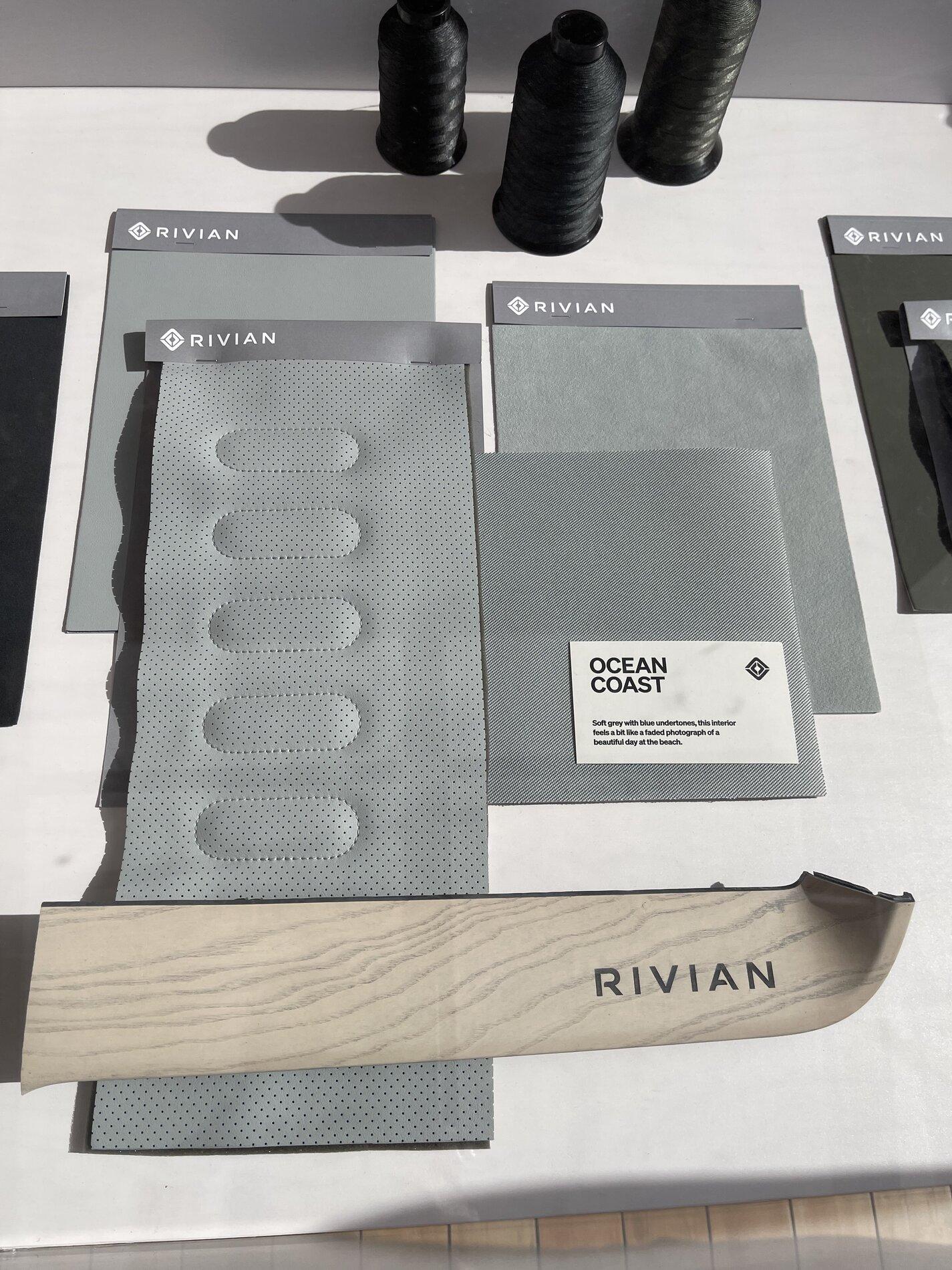 Rivian R1T R1S Real Rivian Photos & Videos 4BEEABE8-F40A-4414-9B02-ABE25DEE2909
