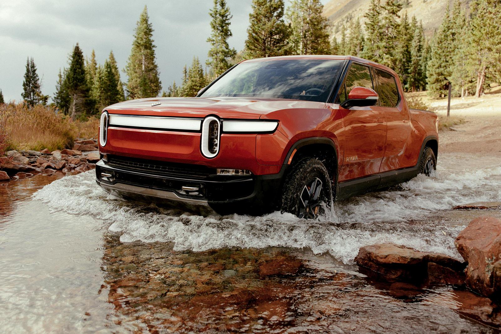 Rivian R1T R1S RED CANYON Rivian Photos RED CANYON Rivian R1T Pickup 7