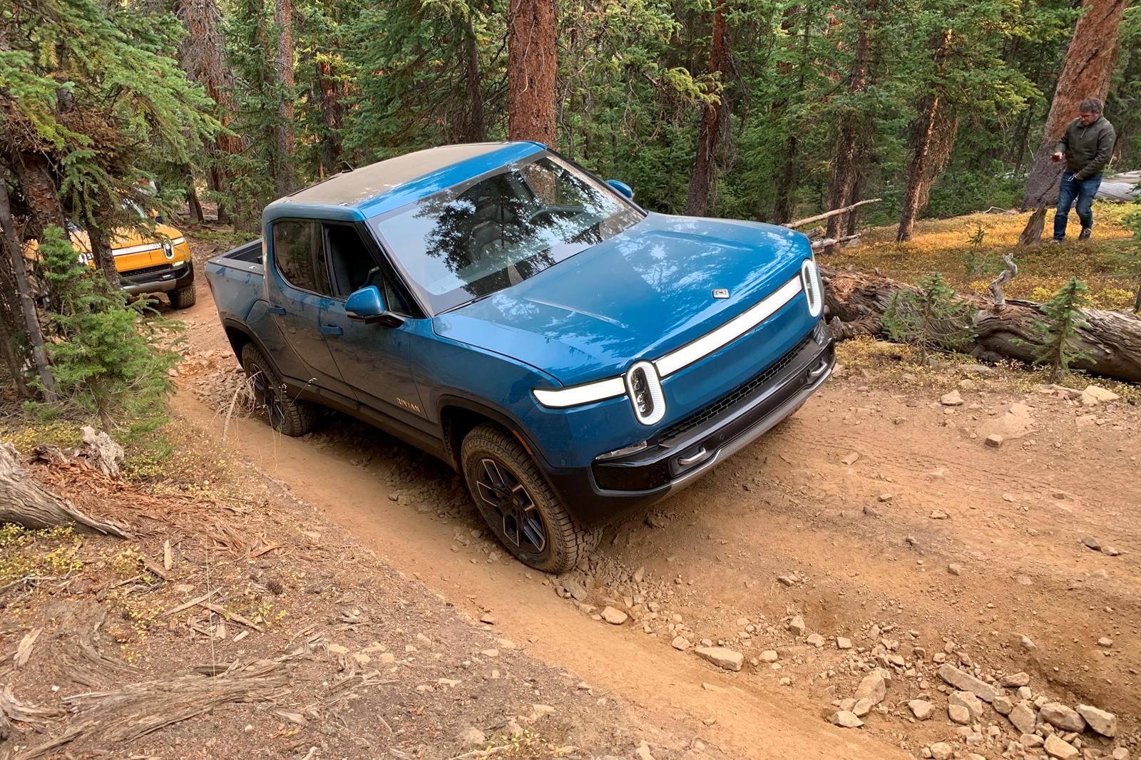 Rivian R1T R1S RIVIAN BLUE Rivian Photos Rivian Blue R1T