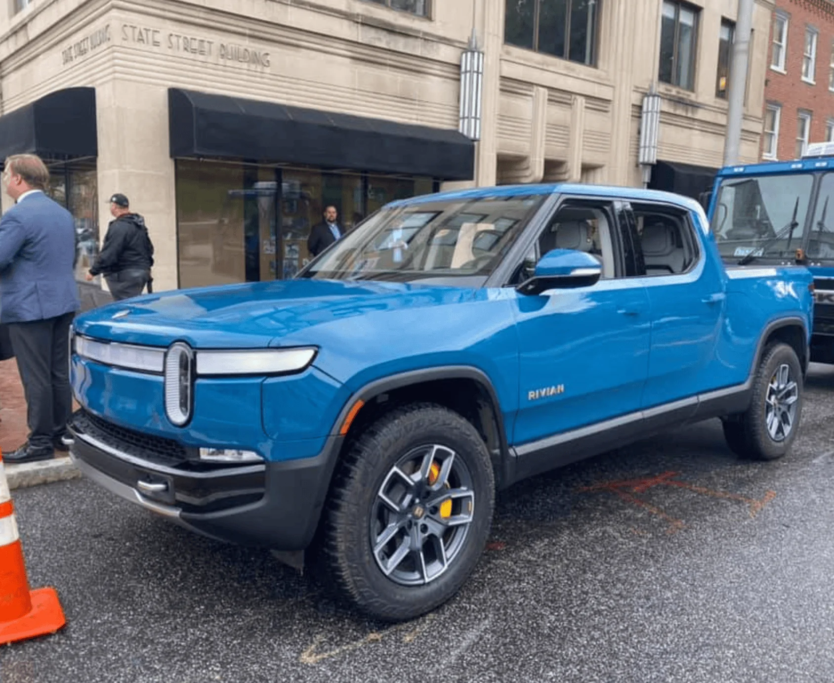 Rivian R1T R1S Rivian R1T In Harrisburg, Pennsylvania - Direct Sales Lobbying 1632888159146
