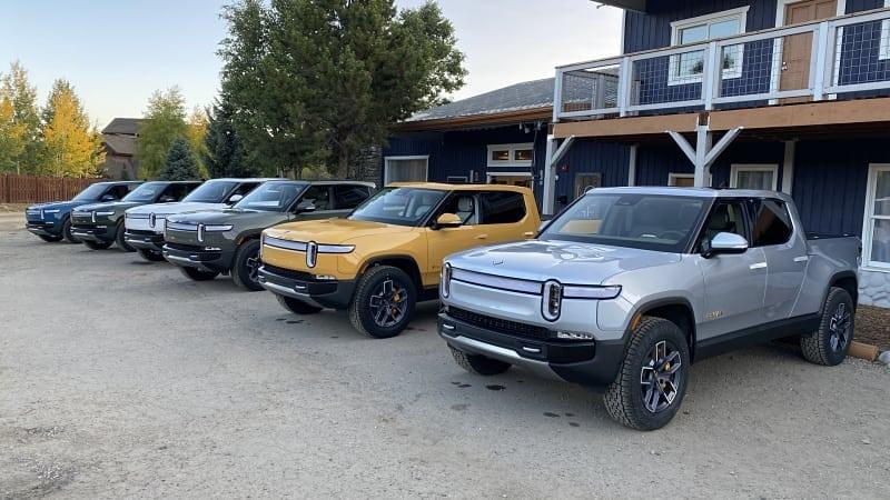 Rivian R1T R1S LA SILVER Rivian Photos LA Silver Rivian R1T Pickup Truck 2