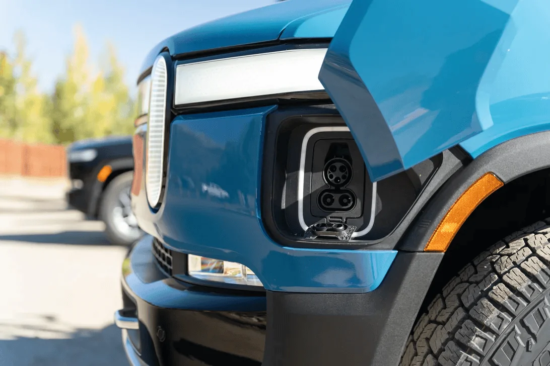 Rivian R1T R1S RIVIAN BLUE Rivian Photos 1632919293144
