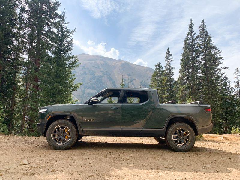 Rivian R1T R1S anyone catch the Bloomberg review? 800x-1