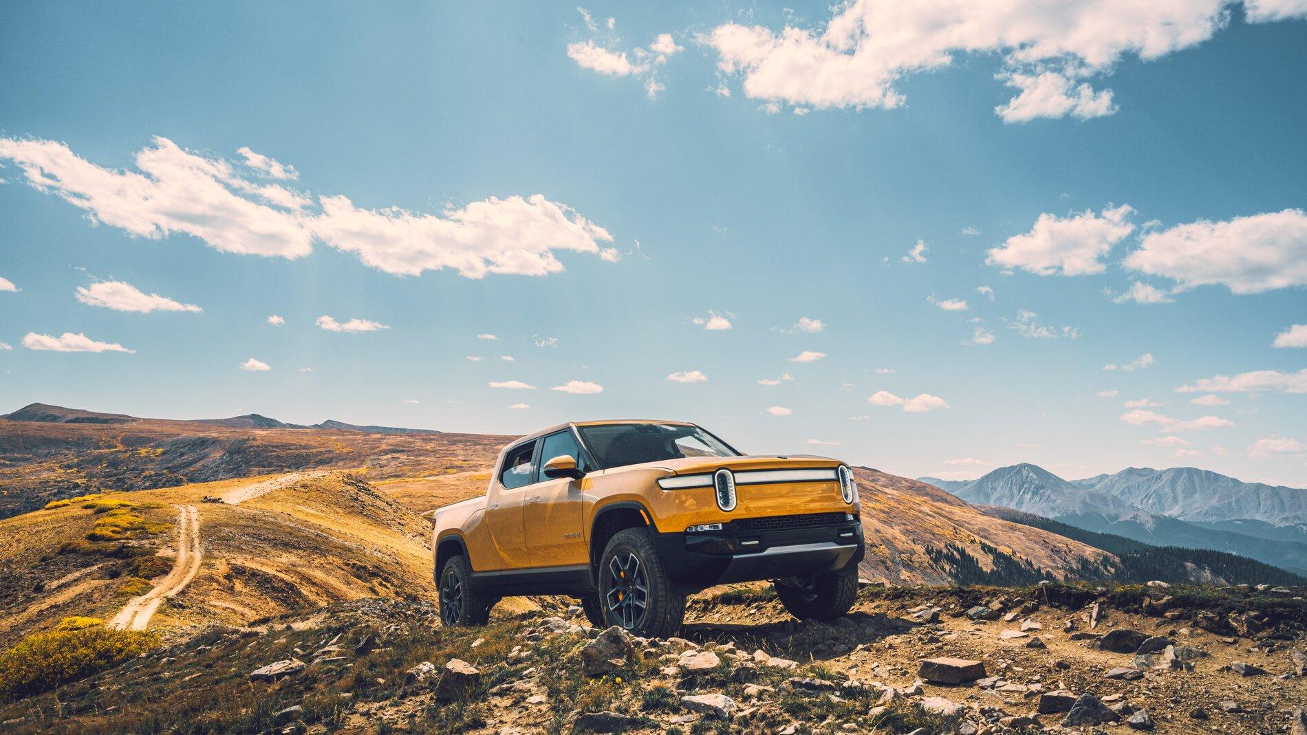 Rivian R1T R1S COMPASS YELLOW R1T Photos Compass Yellow R1T Rivian Pickup Truck 3