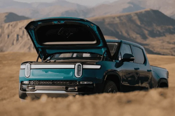 Rivian R1T R1S RIVIAN BLUE Rivian Photos 1633005654732