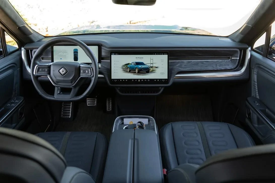 Rivian R1T R1S BLACK MOUNTAIN Rivian Interior Photos rivian-r1t-launch-edition-2022-735833