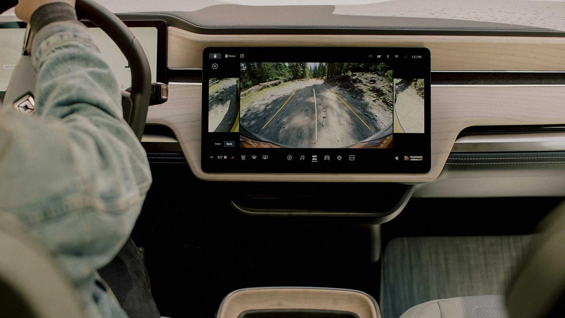 Rivian R1T R1S OCEAN COAST Rivian Interior Photos 2022-Rivian-R1T-45-2