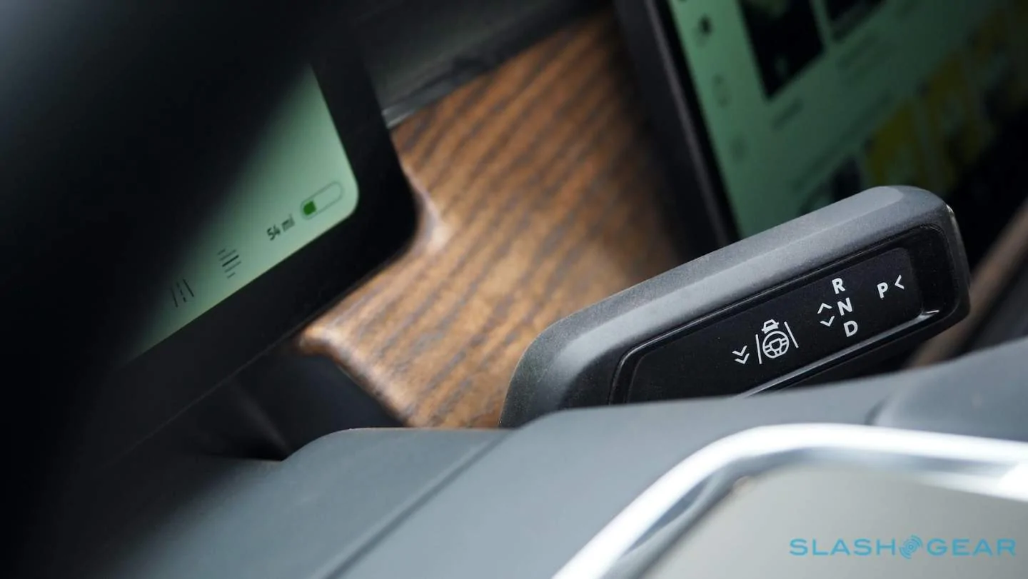 Rivian R1T R1S FOREST EDGE Rivian Interior Photos Slashgear_FE_6