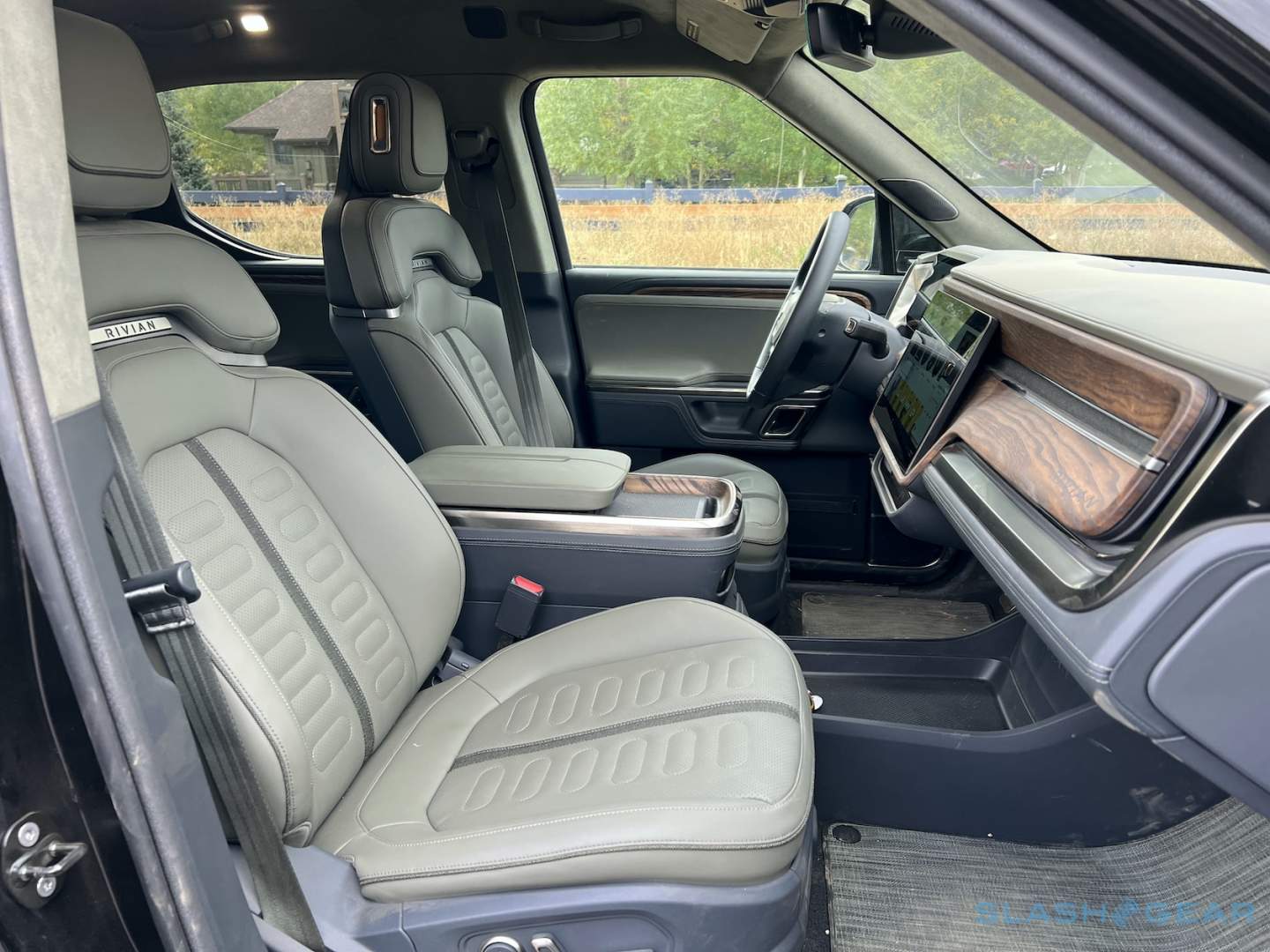 Rivian R1T R1S FOREST EDGE Rivian Interior Photos Slashgear_FE_7