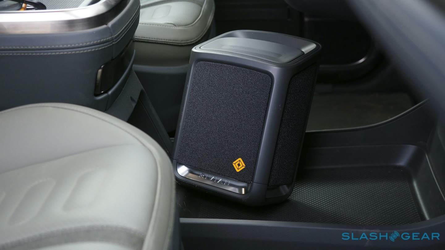 Rivian R1T R1S FOREST EDGE Rivian Interior Photos Slashgear_FE_8