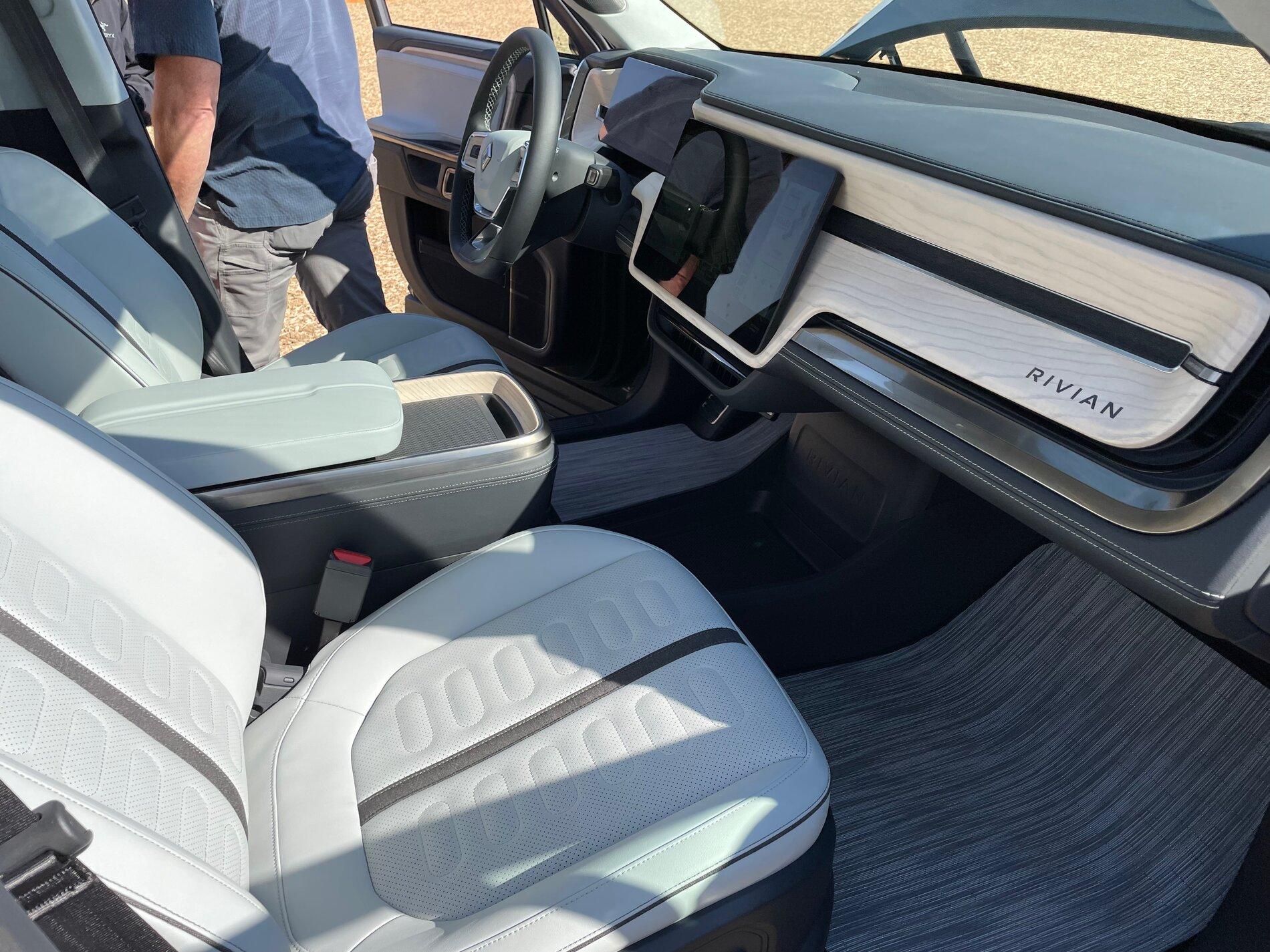 Rivian R1T R1S Did they change the wood in Ocean Coast interior? Ocean Coast