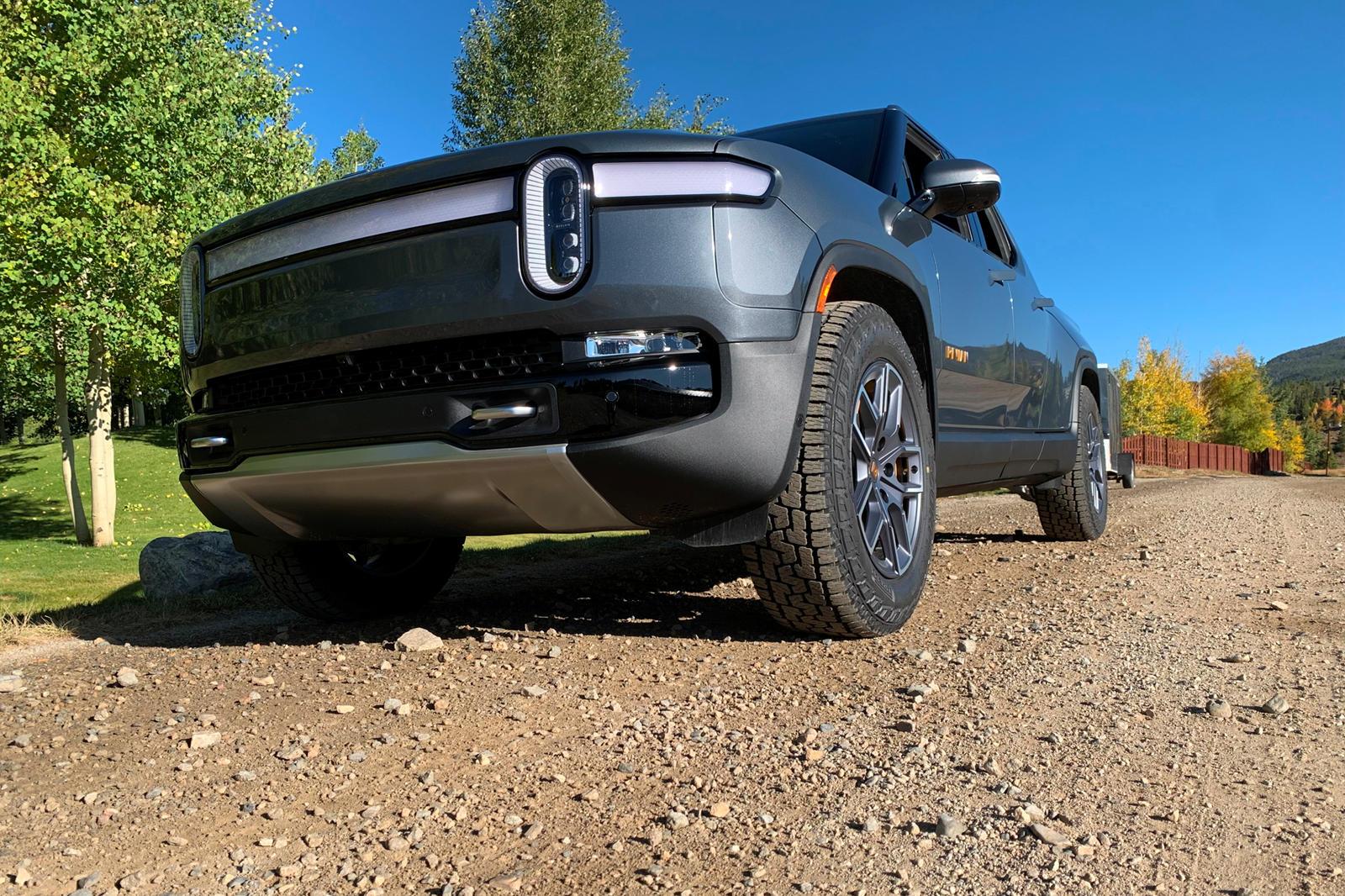 Rivian R1T R1S El CAP GRANITE Rivian Photos Rivian R1T El Cap Granite color 1