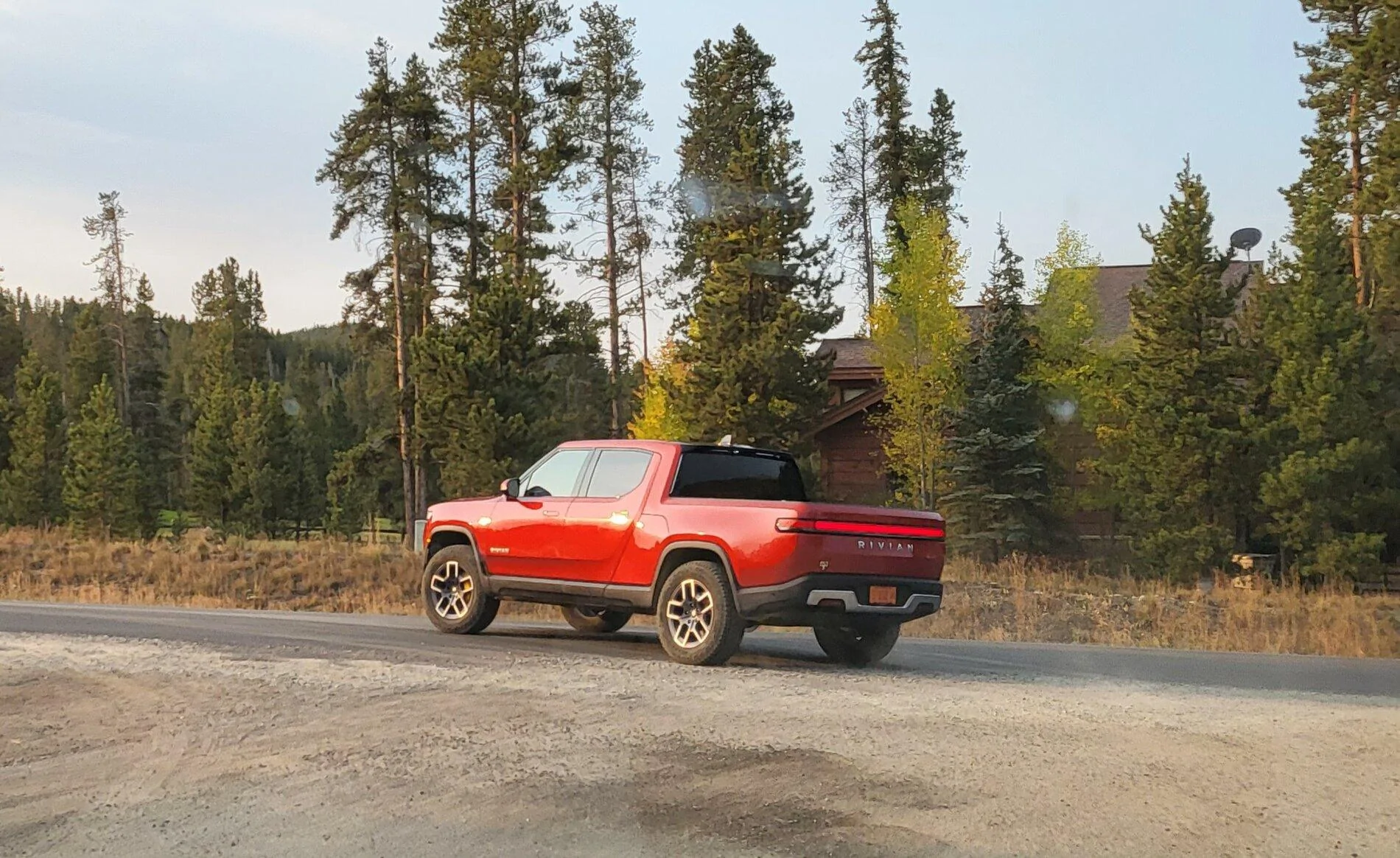 Rivian R1T R1S RED CANYON Rivian Photos 20210923_090043