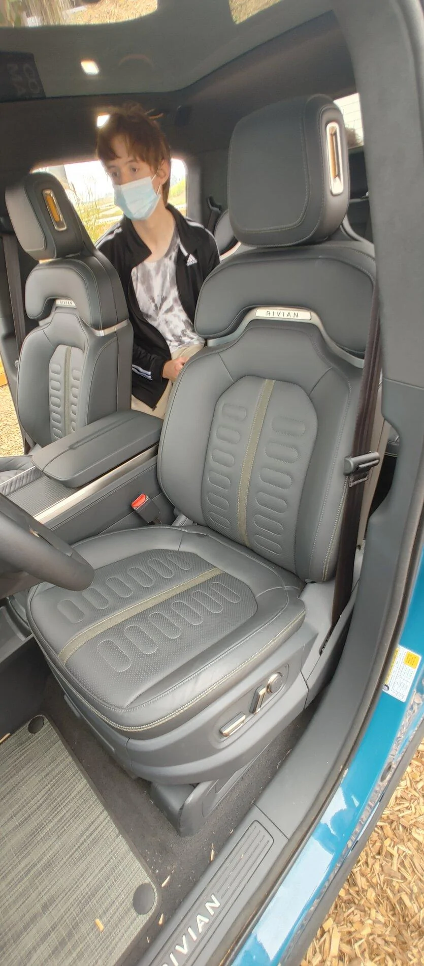 Rivian R1T R1S BLACK MOUNTAIN Rivian Interior Photos 1002211145b_HDR