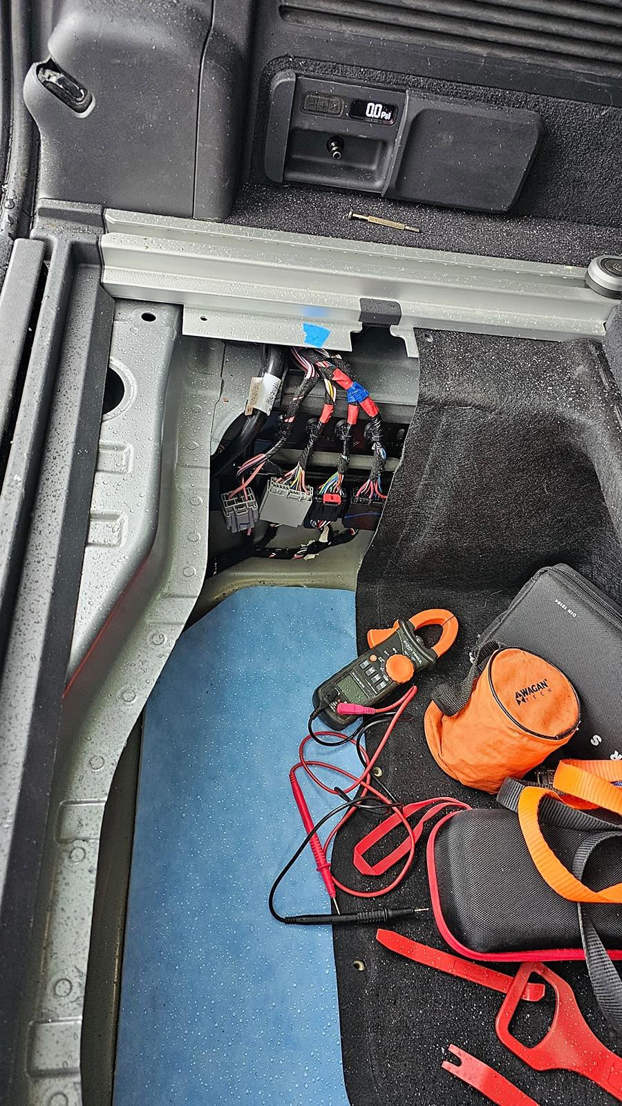 Rivian R1T R1S DIY: How To Add Interior 12v/USB-C (and interior high-current 12v loads) 20240403_141633