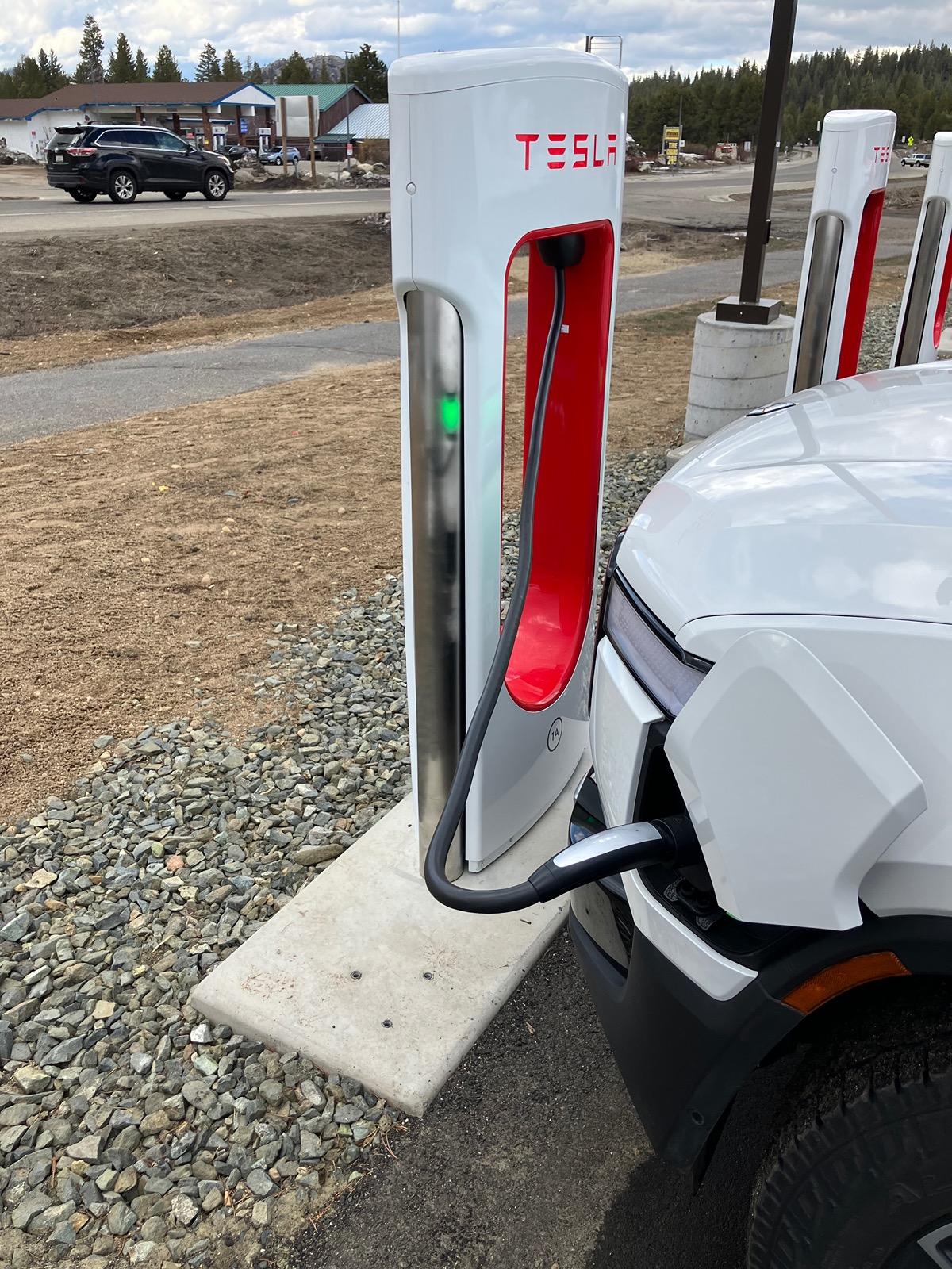 Rivian R1T R1S First Charge with A2Z NACS to CCS adapter (success!) IMG_0007