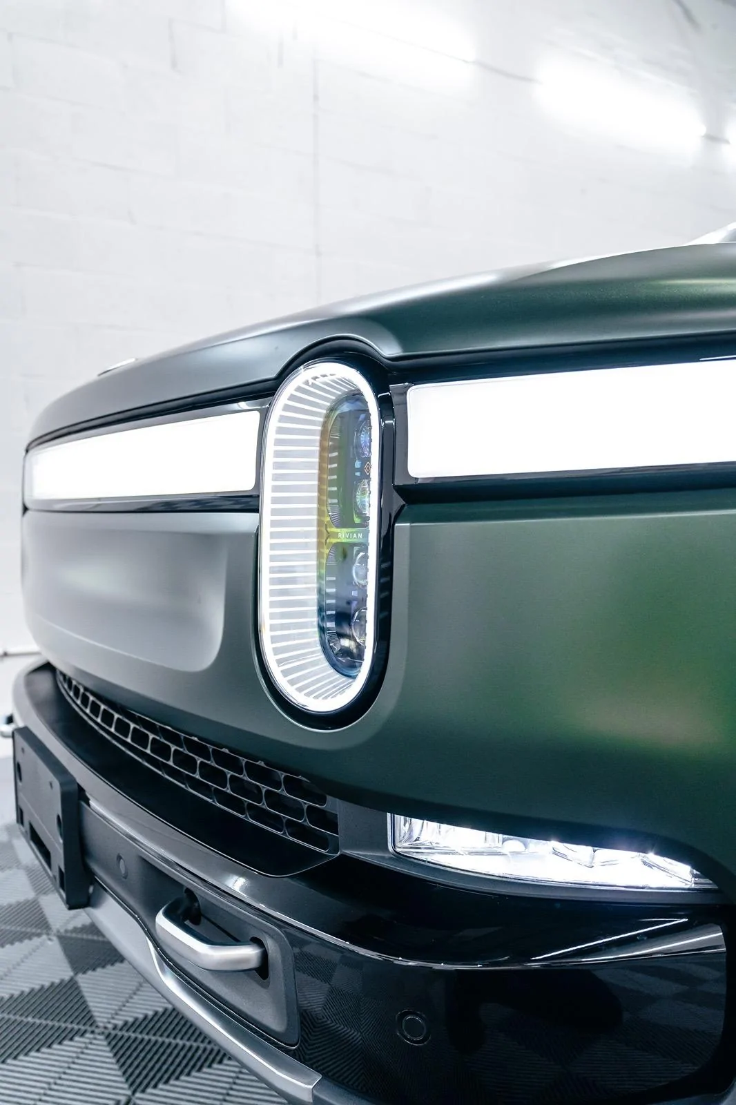 Rivian R1T R1S ? Elevate Your Rivian Experience in Toronto! ?? - PPF, Ceramic Coating, and Window Tinting DSC00311