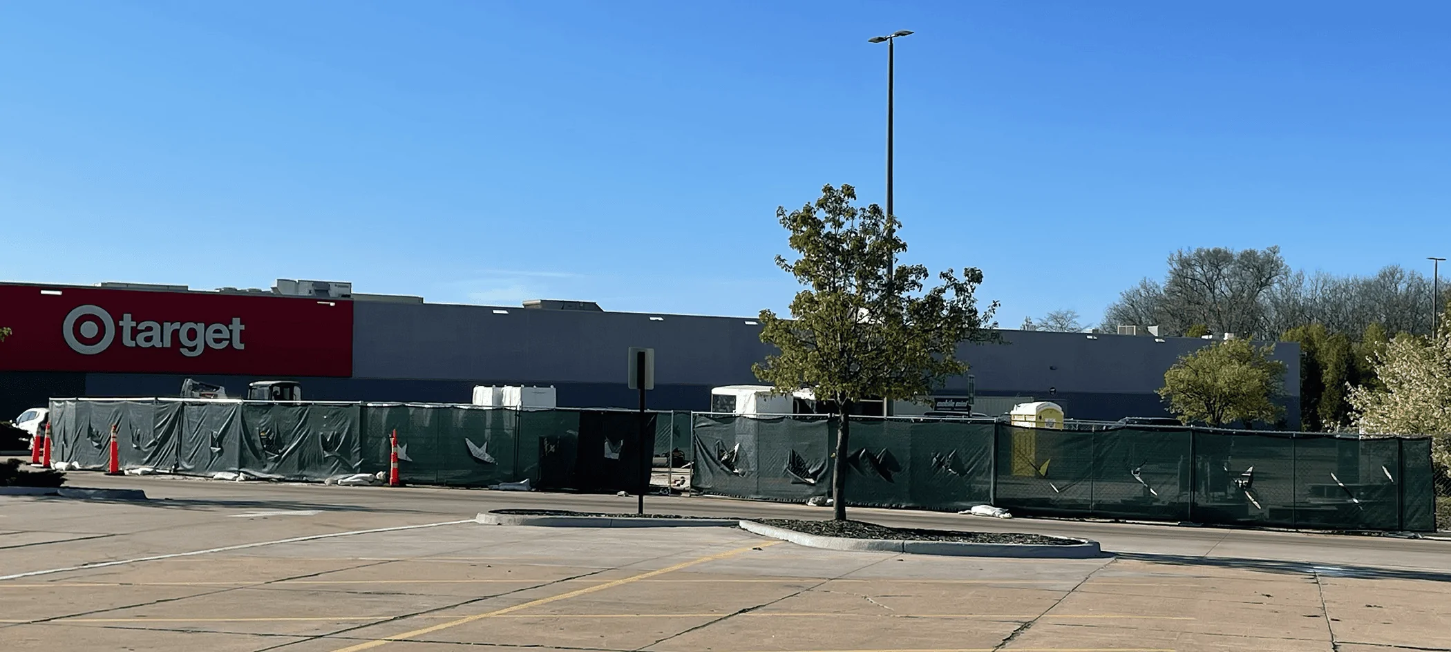 Rivian R1T R1S RAN Rivian Charging Stations Locations Map via Google Maps tempImageILfkm