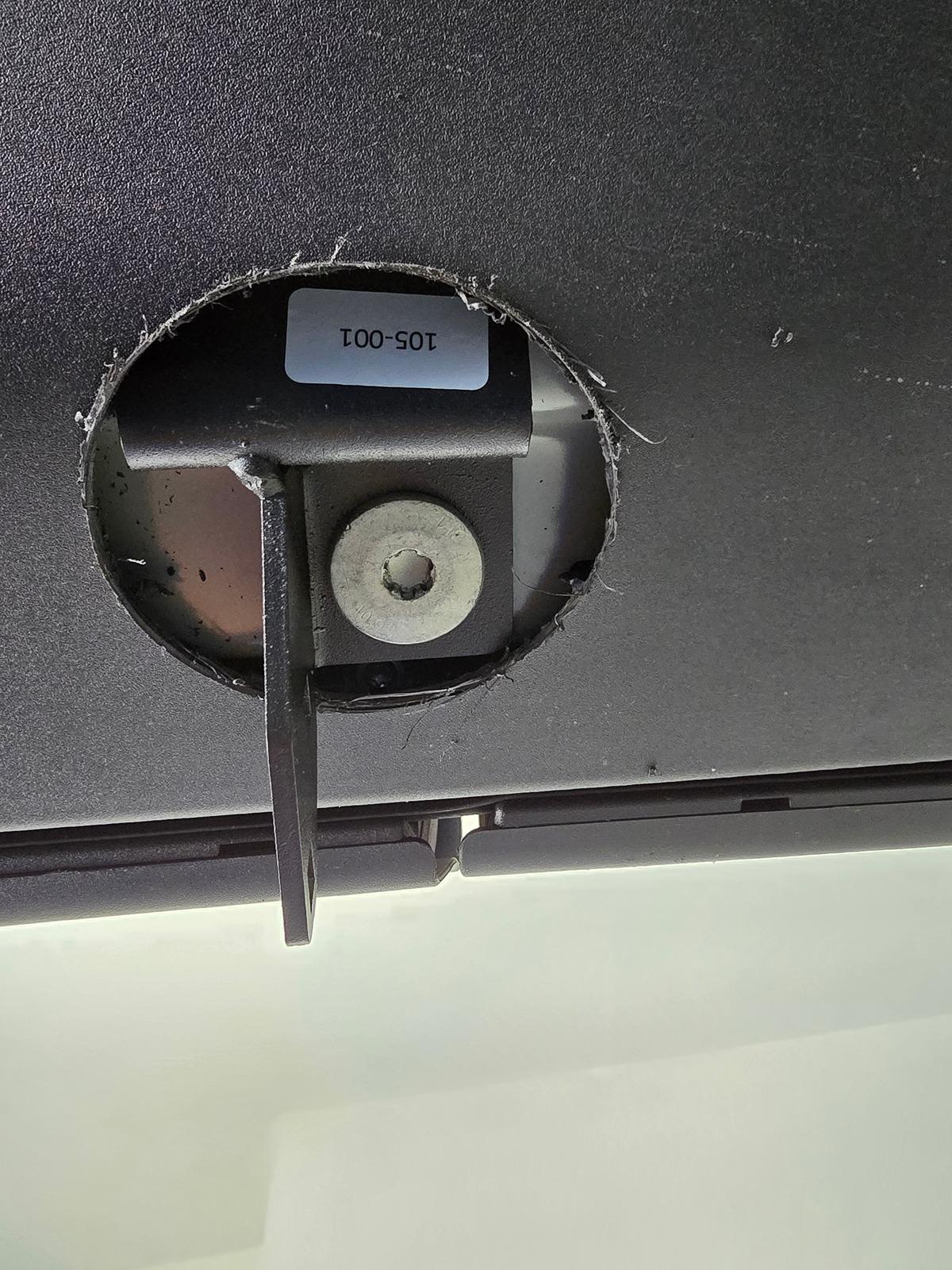 Rivian R1T R1S Rivian service experience with running boards? 20240404_115457