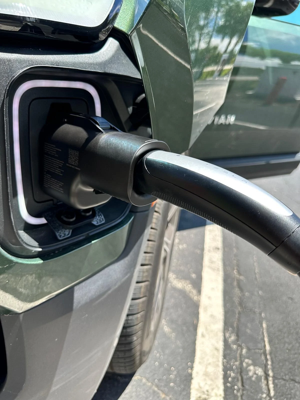 Rivian R1T R1S What Am I Missing > Tesla Supercharging using Lectron Tesla adapter IMG_2363