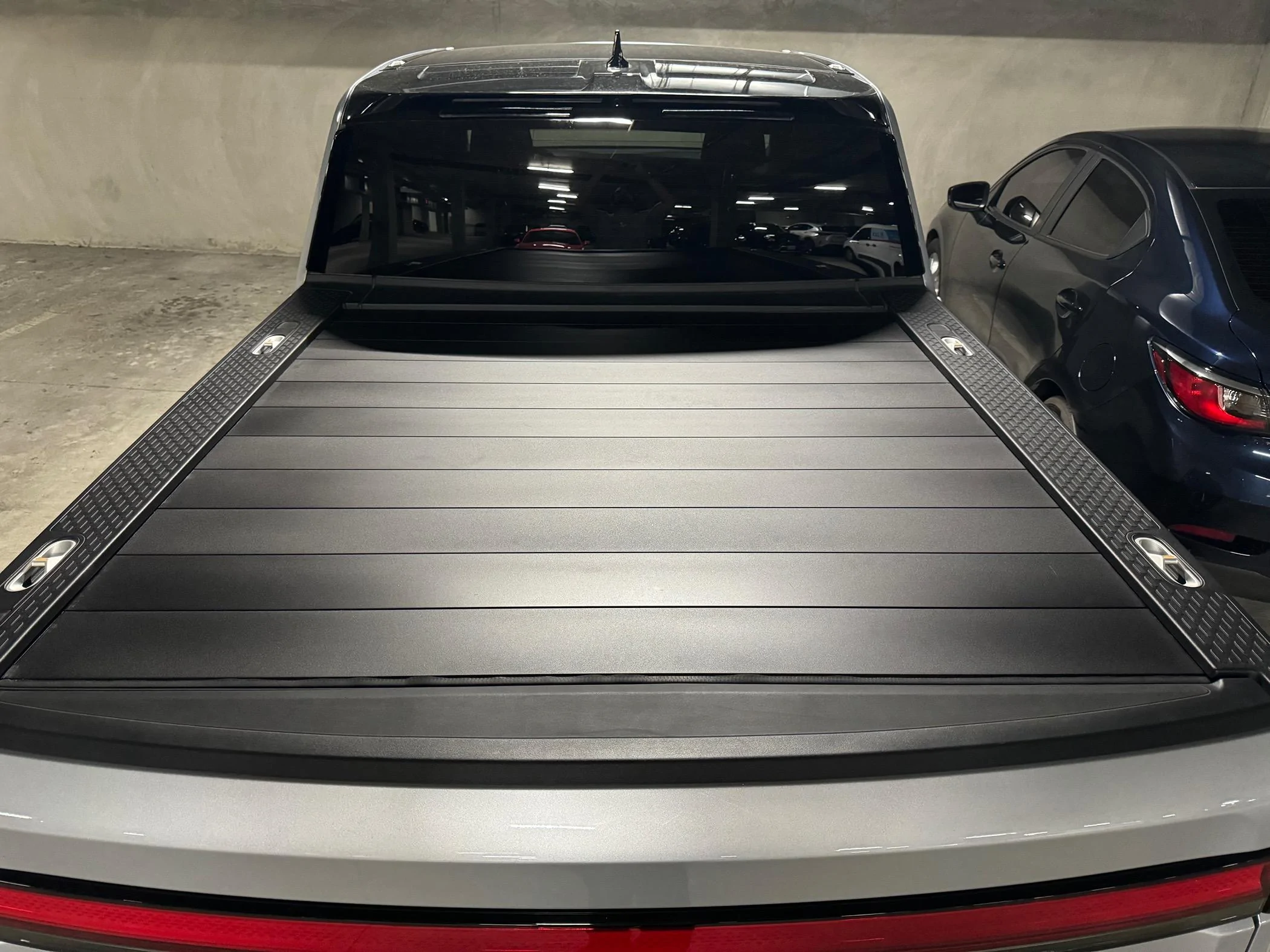 Rivian R1T R1S Best 3rd party tonneau cover? IMG_4737