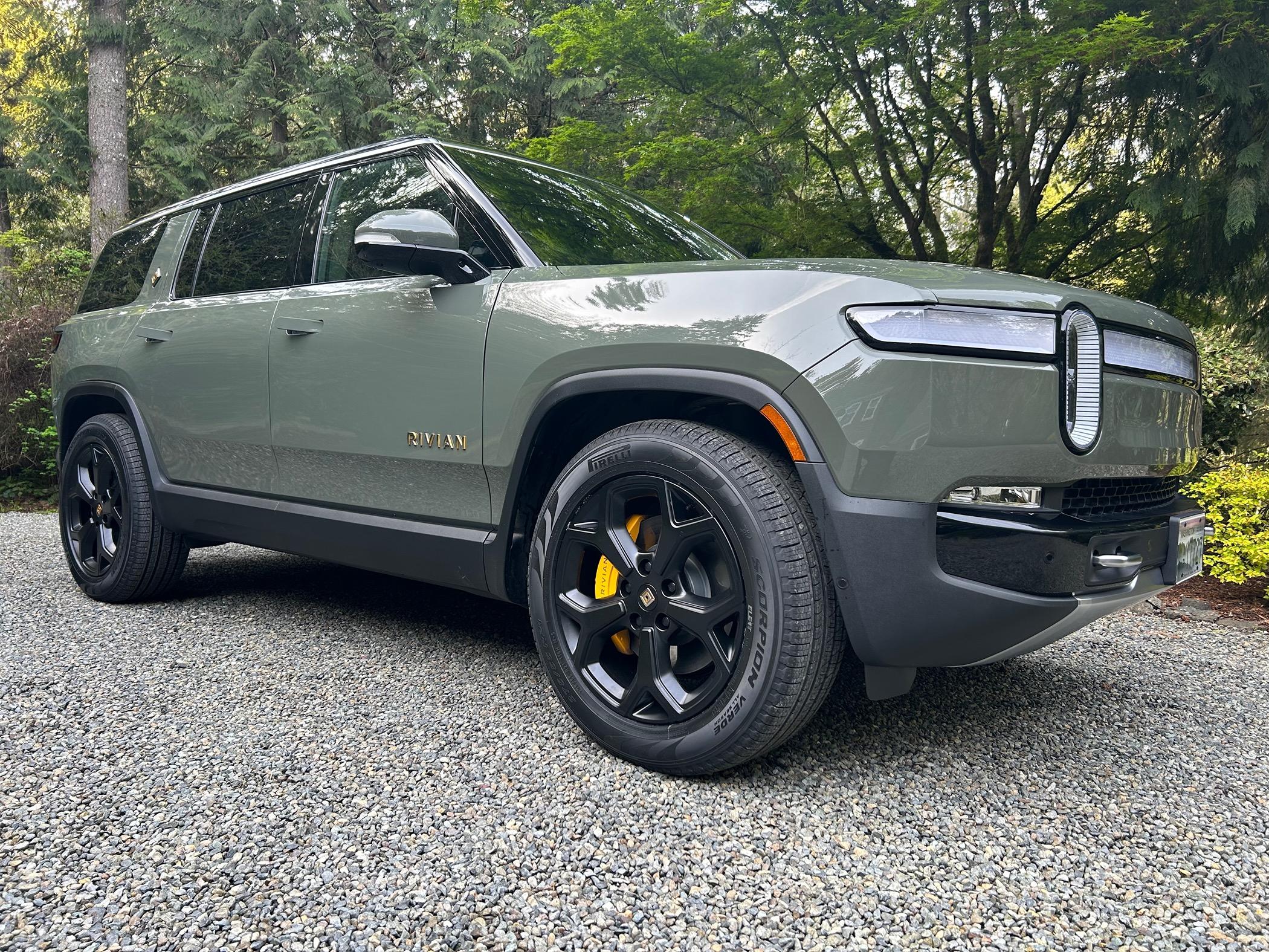 Rivian R1T R1S Powder Coated 21's IMG_1359