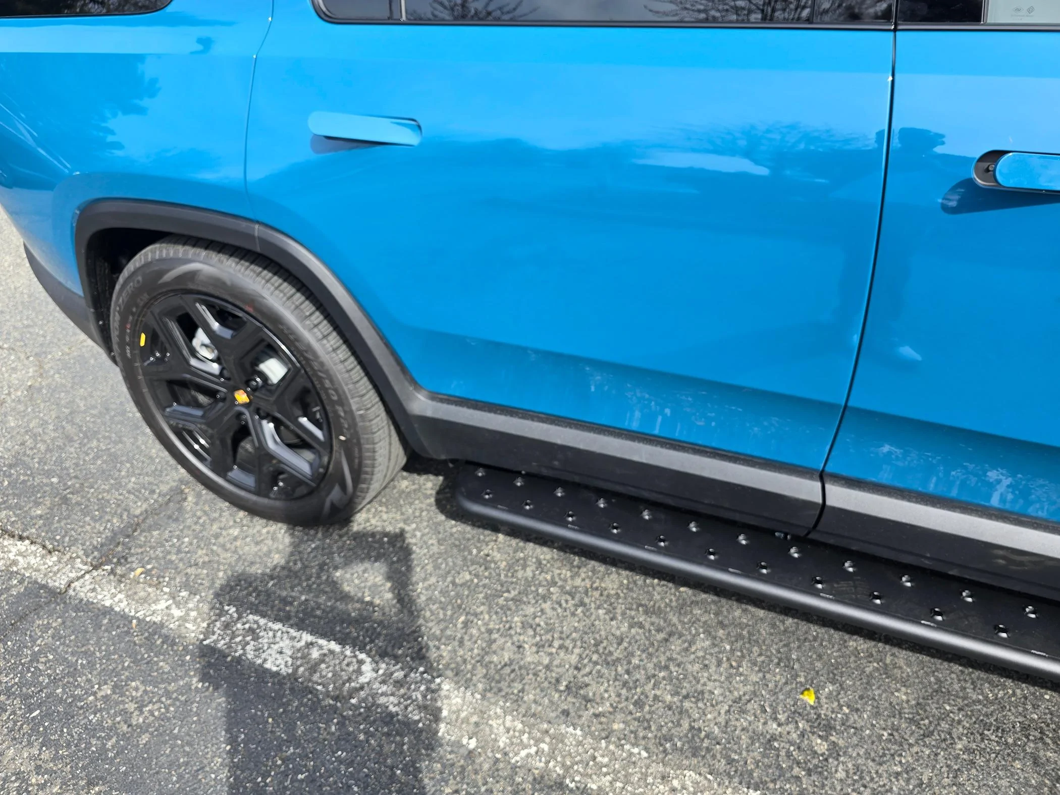 Rivian R1T R1S R1S running boards recommendations? 20240410_150909