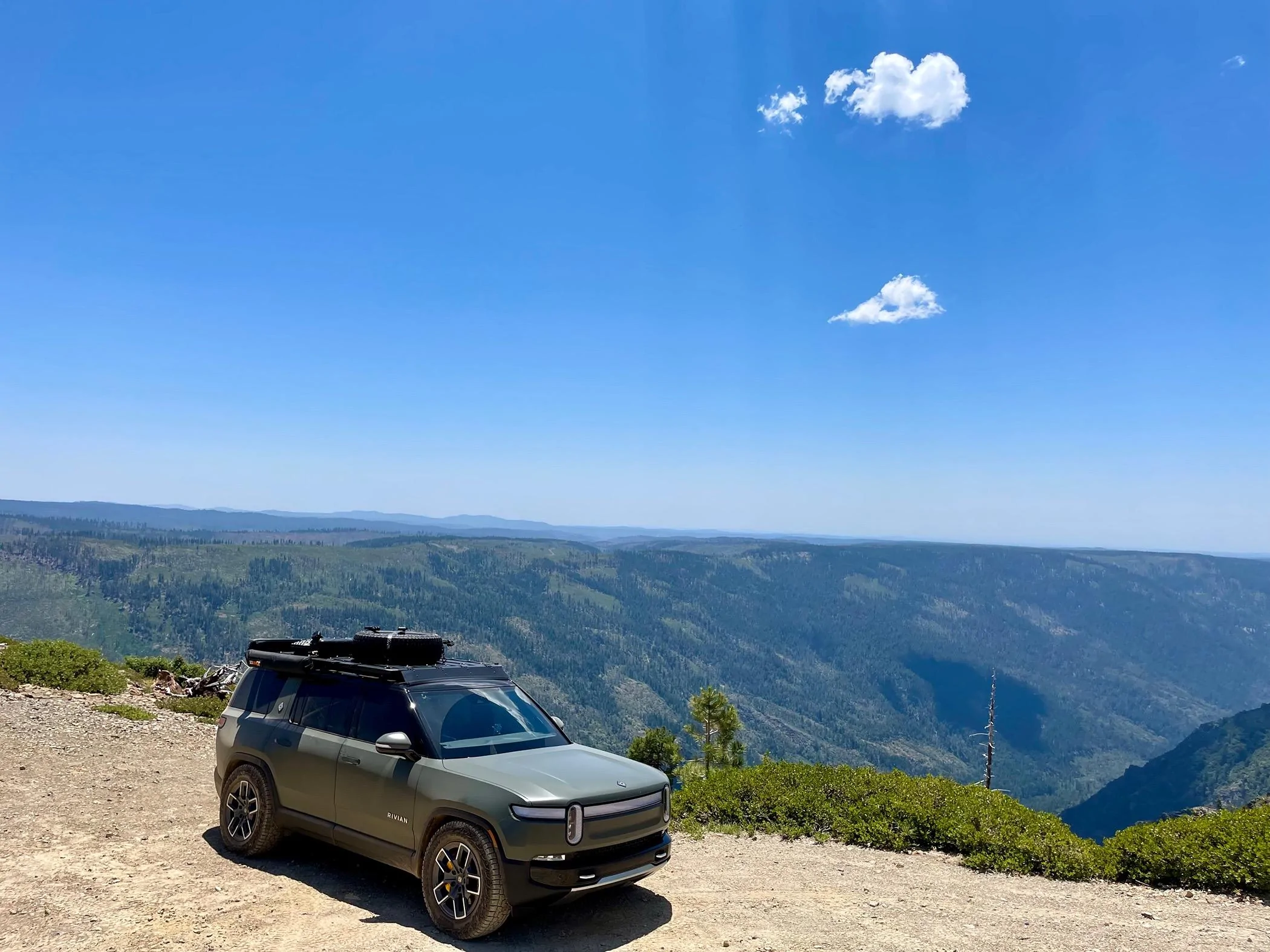 Rivian R1T R1S Post your Stealth PPF Pics to help us decide! IMG_1962