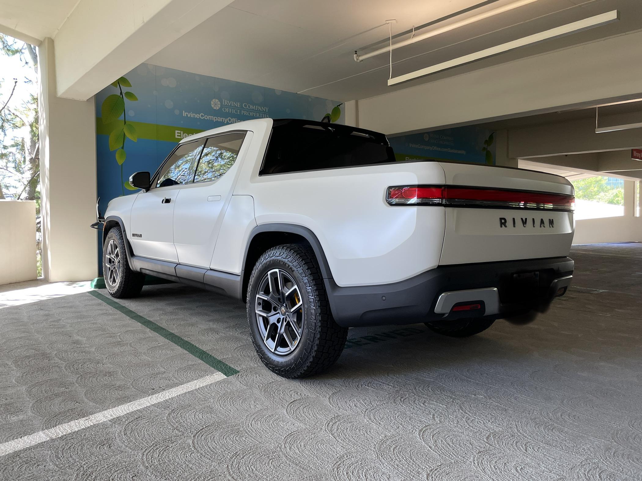 Rivian R1T R1S Post your Stealth PPF Pics to help us decide! IMG_9424