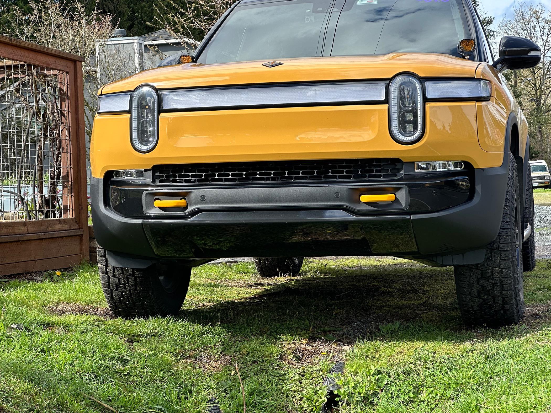 Rivian R1T R1S Seattle-area R1T bumper chrome delete? IMG_3768