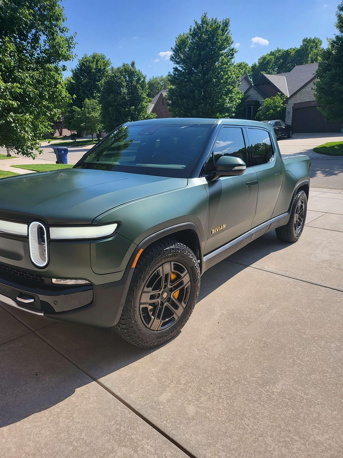 Rivian R1T R1S Post your Stealth PPF Pics to help us decide! 1000005029