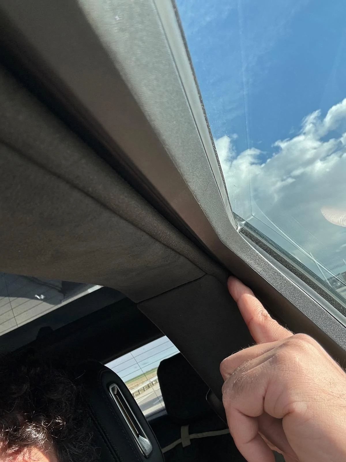 Rivian R1T R1S R1T Driver door gap / flexing at highway speeds IMG_1434