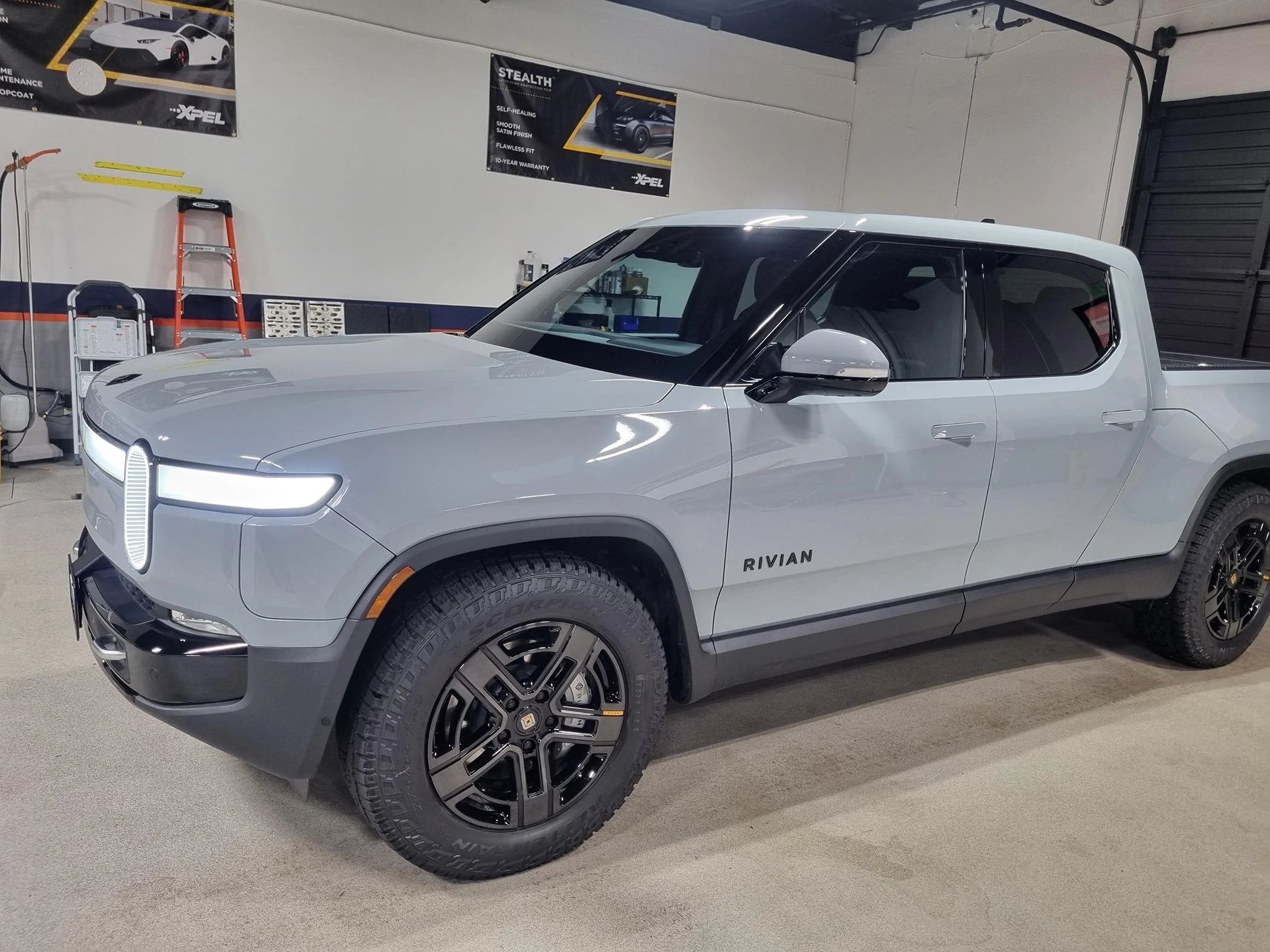 Rivian R1T R1S Very stupid question but I have to ask. 20240328_152009
