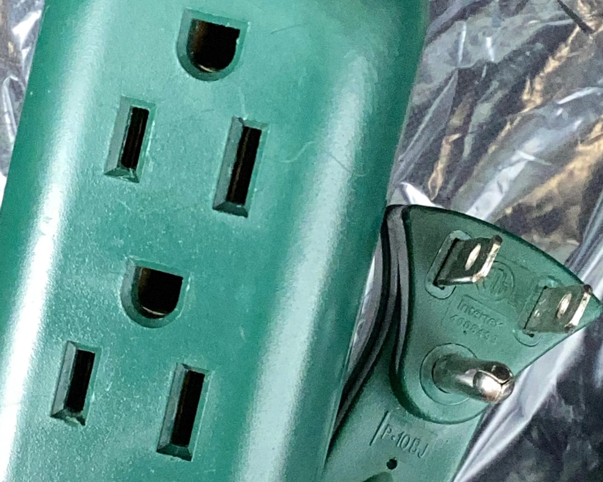 Rivian R1T R1S Inverter is non polarized. Can't insert stuff 8EB82B40-93BF-47B9-84E4-0E26B2F21D92