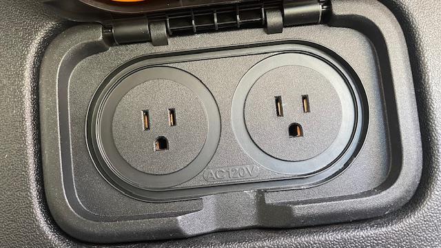 Rivian R1T R1S Inverter is non polarized. Can't insert stuff IMG_9094