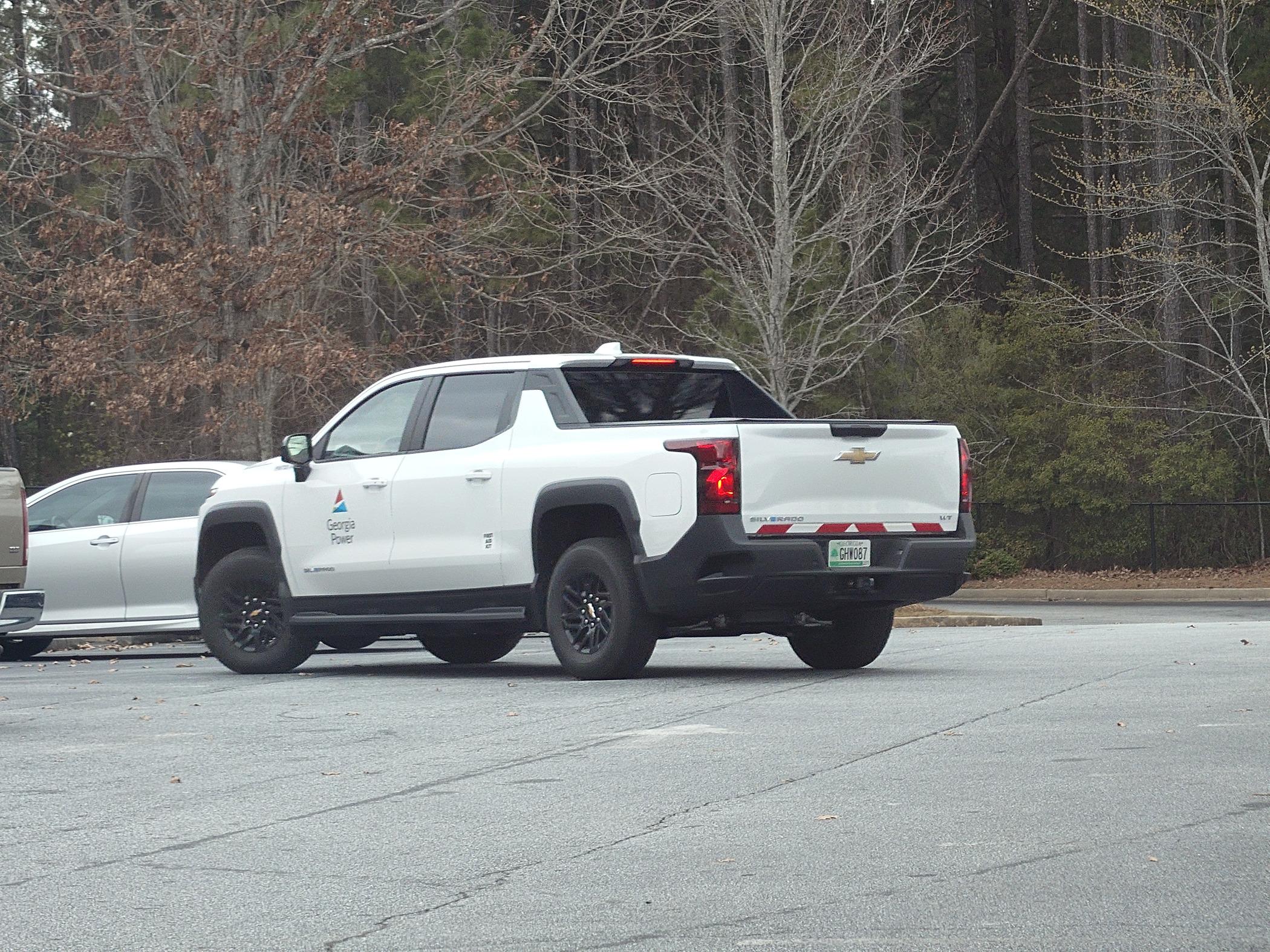 Rivian R1T R1S Silverado pricing -- ouch... 1000028670
