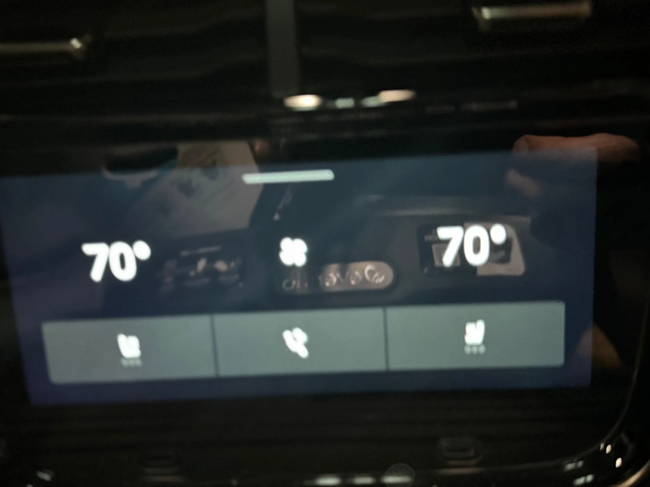 Rivian R1T R1S No software update this month? IMG_1146