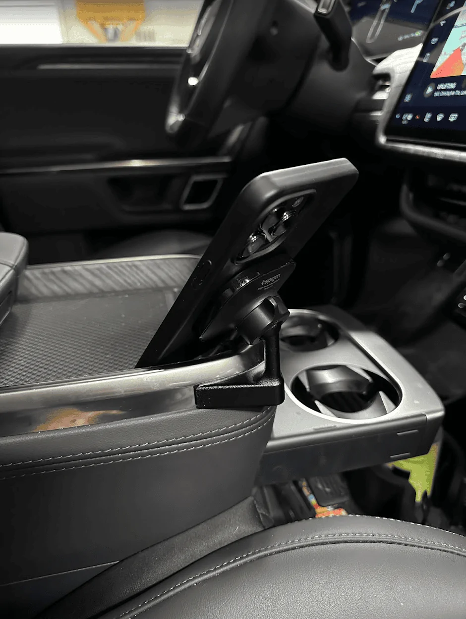 Rivian R1T R1S Center Console Phone Mount - 3D Print STL File Screenshot 2024-04-07 104041