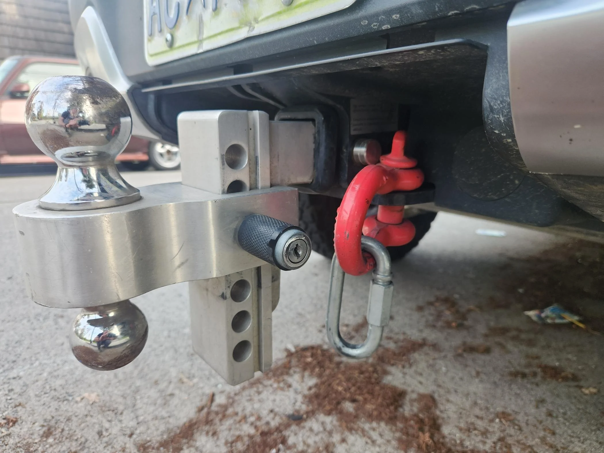 Rivian R1T R1S Trailer Valet Blackout 10K Hitch (BSDH0030, Class IV, 2") on a Rivian R1T -- anyone try? 20240310_174101